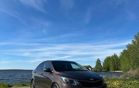 KIA Rio III рестайлинг, 2015 год, 980 000 рублей, 3 фотография