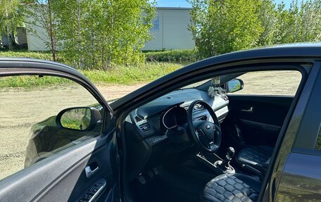 KIA Rio III рестайлинг, 2015 год, 980 000 рублей, 14 фотография