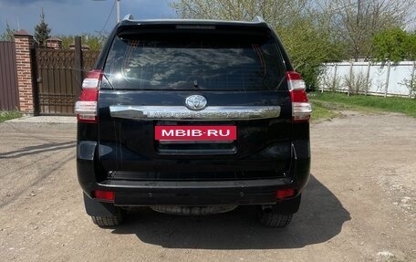 Toyota Land Cruiser Prado 150 рестайлинг 2, 2014 год, 3 350 000 рублей, 8 фотография