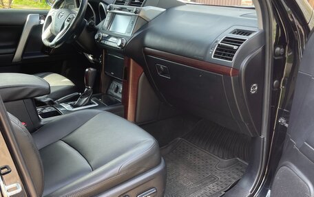 Toyota Land Cruiser Prado 150 рестайлинг 2, 2014 год, 3 350 000 рублей, 15 фотография