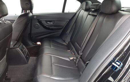 BMW 3 серия, 2017 год, 2 400 000 рублей, 12 фотография