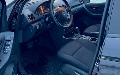 Mercedes-Benz A-Класс, 2012 год, 950 000 рублей, 7 фотография