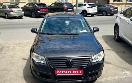 Volkswagen Passat B6, 2008 год, 799 000 рублей, 2 фотография