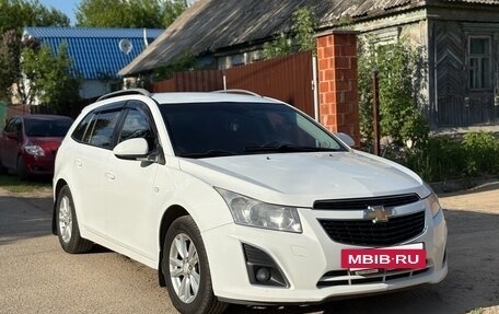Chevrolet Cruze II, 2013 год, 930 000 рублей, 2 фотография