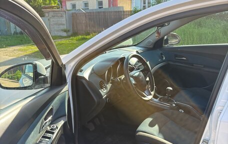 Chevrolet Cruze II, 2013 год, 930 000 рублей, 10 фотография