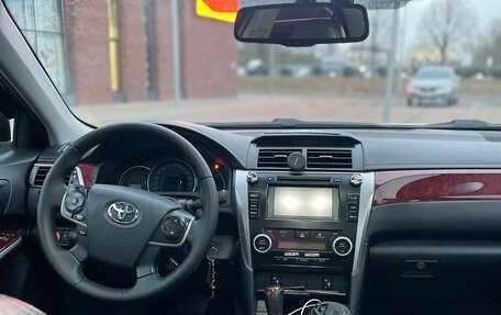 Toyota Camry, 2013 год, 1 490 000 рублей, 10 фотография