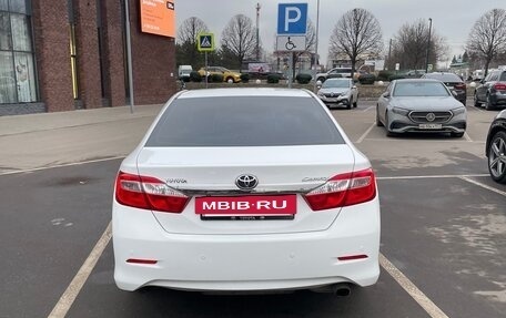 Toyota Camry, 2013 год, 1 490 000 рублей, 6 фотография