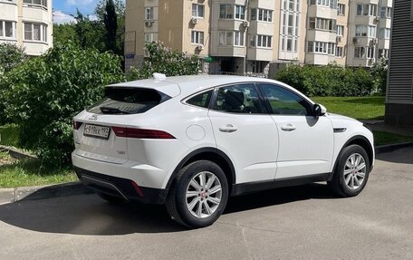 Jaguar E-Pace, 2018 год, 3 300 000 рублей, 5 фотография