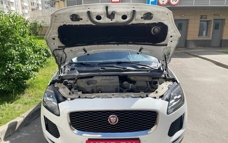 Jaguar E-Pace, 2018 год, 3 300 000 рублей, 2 фотография