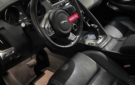 Jaguar E-Pace, 2018 год, 3 300 000 рублей, 23 фотография