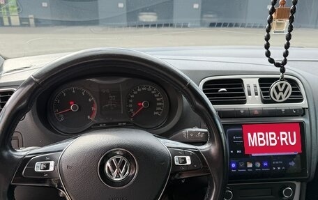 Volkswagen Polo VI (EU Market), 2018 год, 1 230 000 рублей, 11 фотография