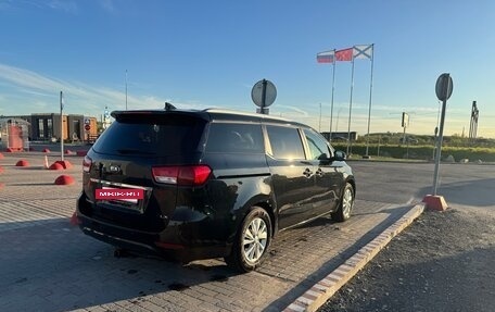 KIA Sedona III, 2017 год, 3 000 000 рублей, 4 фотография
