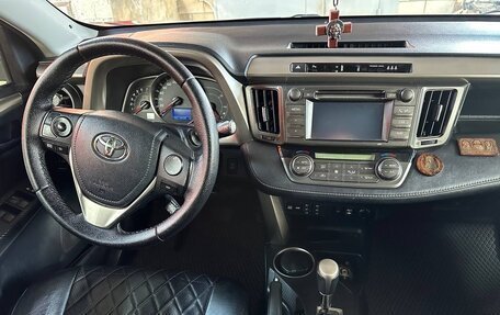 Toyota RAV4, 2014 год, 2 250 000 рублей, 9 фотография