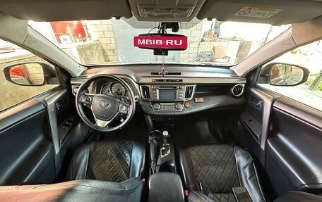 Toyota RAV4, 2014 год, 2 250 000 рублей, 10 фотография