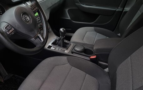 Volkswagen Passat B7, 2013 год, 2 500 000 рублей, 13 фотография