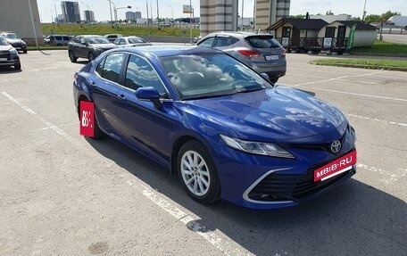 Toyota Camry, 2021 год, 2 950 000 рублей, 8 фотография