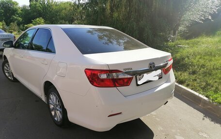 Toyota Camry, 2014 год, 2 300 000 рублей, 2 фотография