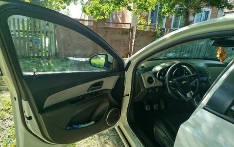 Chevrolet Cruze II, 2013 год, 720 000 рублей, 7 фотография
