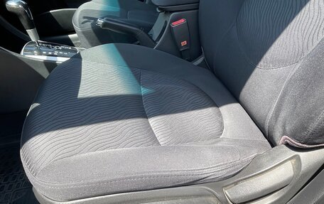 Hyundai Solaris II рестайлинг, 2012 год, 1 100 000 рублей, 32 фотография
