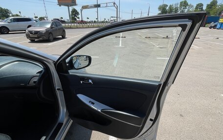 Hyundai Solaris II рестайлинг, 2012 год, 1 100 000 рублей, 36 фотография