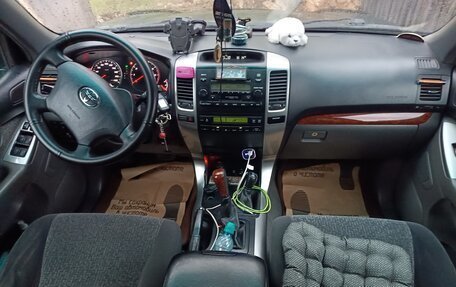 Toyota Land Cruiser Prado 120 рестайлинг, 2006 год, 1 800 000 рублей, 9 фотография