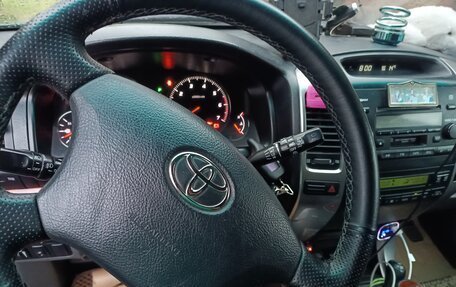 Toyota Land Cruiser Prado 120 рестайлинг, 2006 год, 1 800 000 рублей, 11 фотография