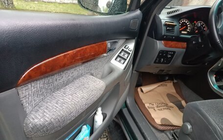 Toyota Land Cruiser Prado 120 рестайлинг, 2006 год, 1 800 000 рублей, 15 фотография