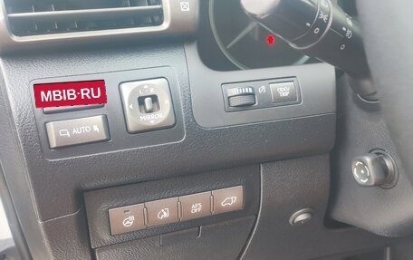 Lexus LX III, 2010 год, 3 300 000 рублей, 13 фотография