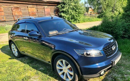 Infiniti FX I, 2005 год, 1 100 000 рублей, 3 фотография