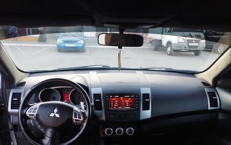 Mitsubishi Outlander III рестайлинг 3, 2007 год, 900 000 рублей, 5 фотография