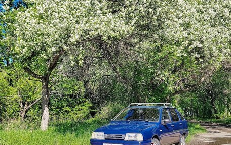 ИЖ 2126 «Ода», 2003 год, 129 000 рублей, 2 фотография