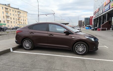 Hyundai Solaris II рестайлинг, 2021 год, 1 630 000 рублей, 3 фотография