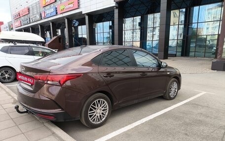 Hyundai Solaris II рестайлинг, 2021 год, 1 630 000 рублей, 4 фотография