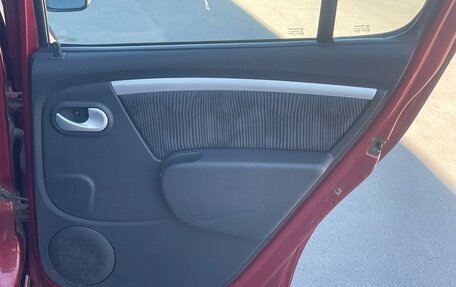 Renault Sandero I, 2011 год, 650 000 рублей, 18 фотография