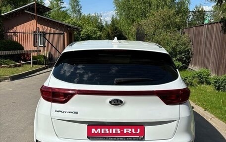 KIA Sportage IV рестайлинг, 2021 год, 2 350 000 рублей, 4 фотография