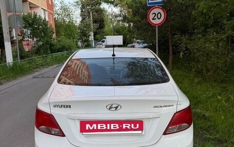 Hyundai Solaris II рестайлинг, 2015 год, 595 000 рублей, 4 фотография