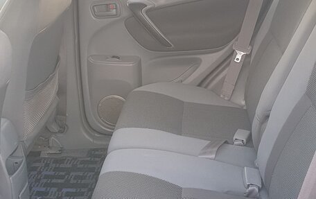 Toyota RAV4, 2002 год, 850 000 рублей, 9 фотография