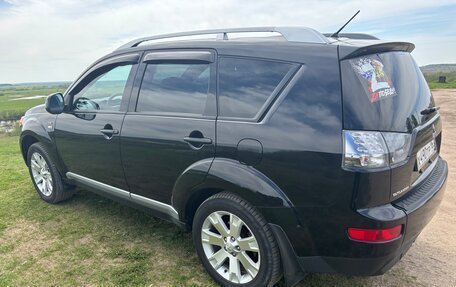 Mitsubishi Outlander III рестайлинг 3, 2008 год, 1 050 000 рублей, 8 фотография