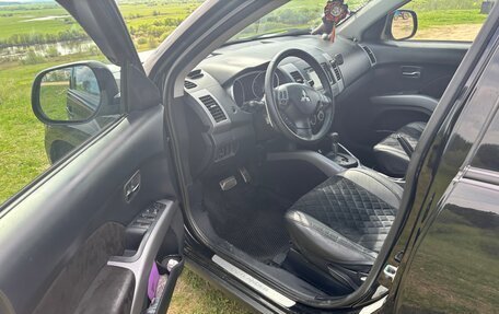 Mitsubishi Outlander III рестайлинг 3, 2008 год, 1 050 000 рублей, 10 фотография