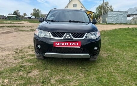 Mitsubishi Outlander III рестайлинг 3, 2008 год, 1 050 000 рублей, 2 фотография