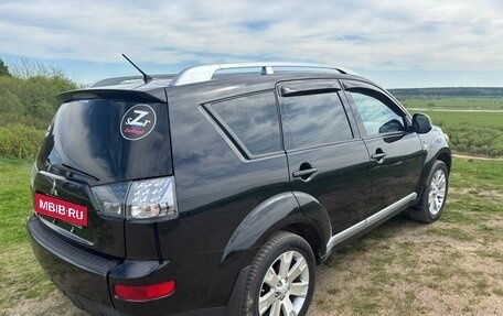 Mitsubishi Outlander III рестайлинг 3, 2008 год, 1 050 000 рублей, 6 фотография