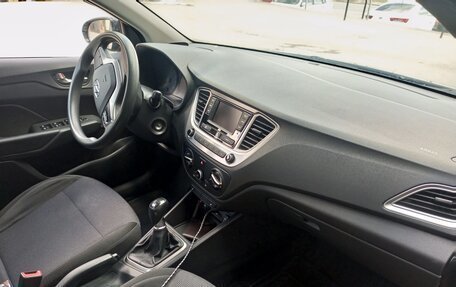 Hyundai Solaris II рестайлинг, 2020 год, 1 365 000 рублей, 3 фотография