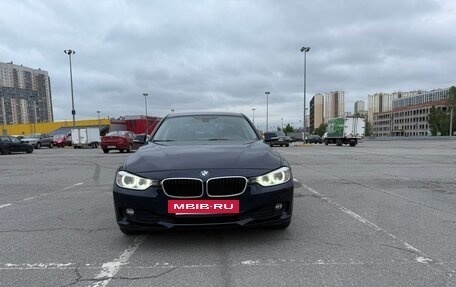 BMW 3 серия, 2013 год, 1 550 000 рублей, 3 фотография