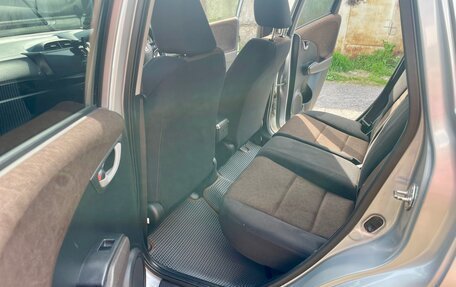 Honda Fit Shuttle I рестайлинг, 2014 год, 1 030 000 рублей, 20 фотография