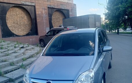 Opel Zafira B, 2008 год, 600 000 рублей, 1 фотография