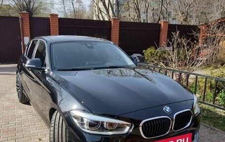 BMW 1 серия, 2018 год, 2 350 000 рублей, 1 фотография