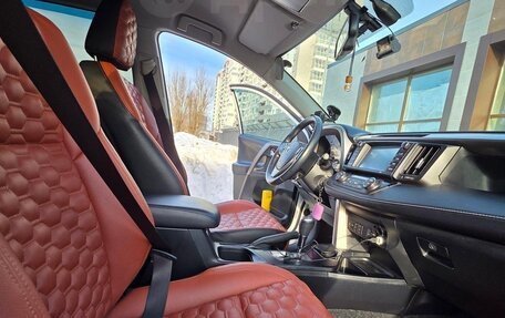 Toyota RAV4, 2017 год, 2 699 000 рублей, 10 фотография