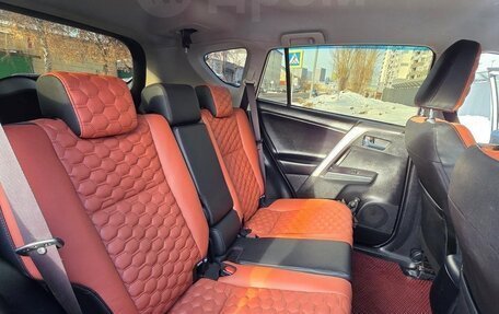 Toyota RAV4, 2017 год, 2 699 000 рублей, 12 фотография
