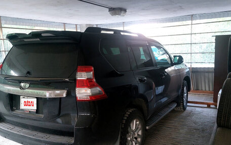 Toyota Land Cruiser Prado 150 рестайлинг 2, 2014 год, 3 050 000 рублей, 4 фотография