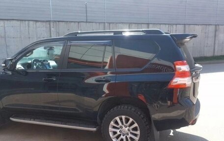 Toyota Land Cruiser Prado 150 рестайлинг 2, 2014 год, 3 050 000 рублей, 6 фотография